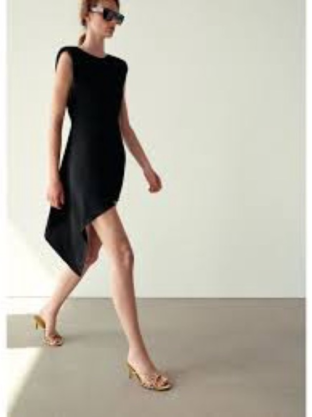 ZARA Black Asymmetric Top